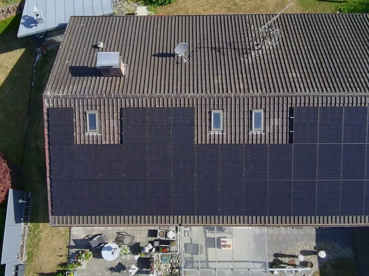 Photovoltaikanlage mit 16,7 kWp von SK-Elektrotechnik in Böbingen an der Rems, Satteldach